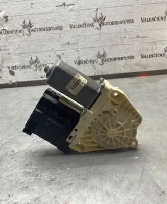 Volkswagen PASSAT B6 Front door window regulator motor 980851113 1K0959701P 981235351