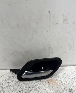 BMW 5 E39 Front door interior handle 8226049