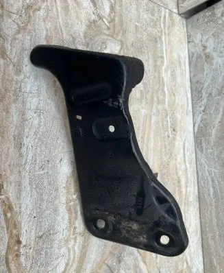 Maserati Ghibli Radiator support slam panel bracket 670004902
