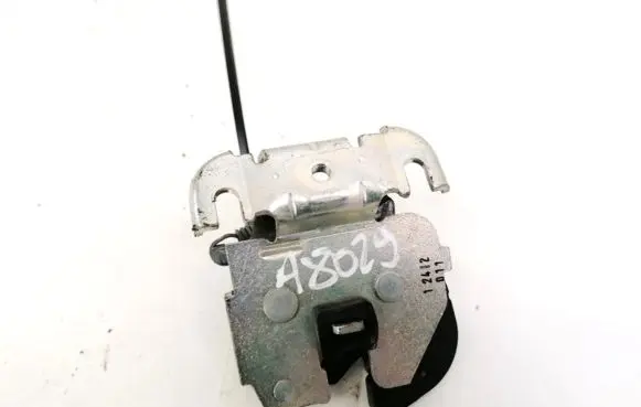 Mercedes-Benz C W203 Seat back rest lock catch 