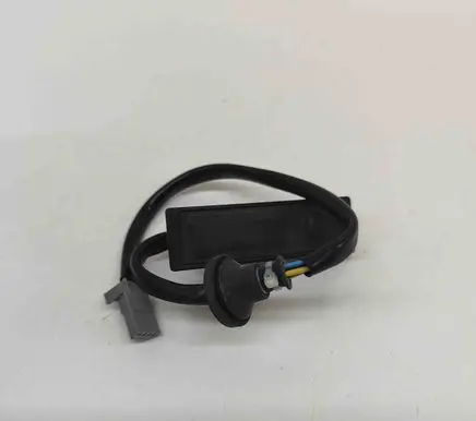 Nissan Leaf II (ZE1) Tailgate/boot open switch button 253805SA0A