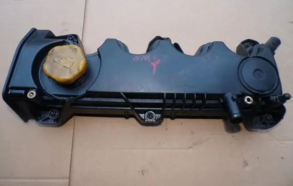 Fiat Sedici Rocker cam cover 55197017