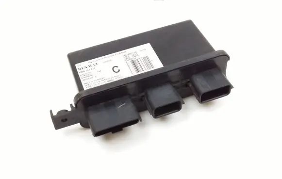 Renault Clio III Other control units/modules 8200261817 8200261817Q
