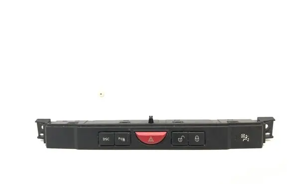 Land Rover Discovery 3 - LR3 Hazard light switch 8H3213D734BA YUL501360 K4399
