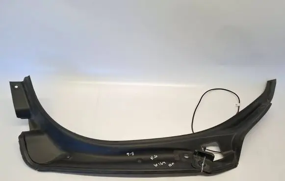 Mercedes-Benz ML W164 Other trunk/boot trim element A1646901530