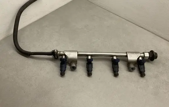 KIA Ceed Fuel main line pipe 7C090693