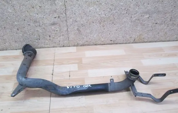 Mercedes-Benz Vito Viano W638 Air filter 