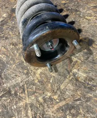 Mitsubishi L200 Front shock absorber/damper 4062A099