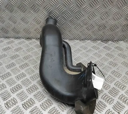 Suzuki Grand Vitara II Air intake duct part 1382078K00