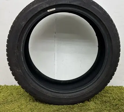 Mercedes-Benz E W212 R17 winter tire 