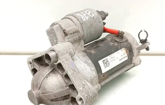 Volvo V40 Starter motor 31407197