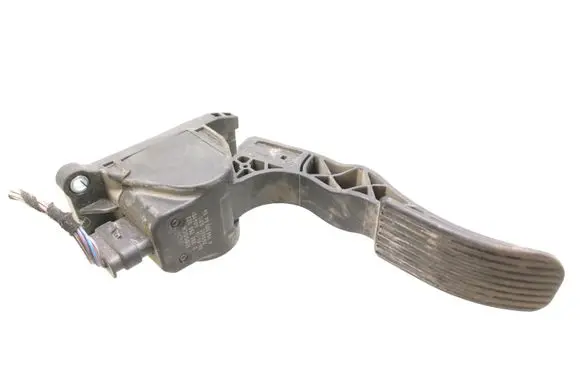 Mercedes-Benz Vito Viano W639 Accelerator throttle pedal 0280755023 A9063000404
