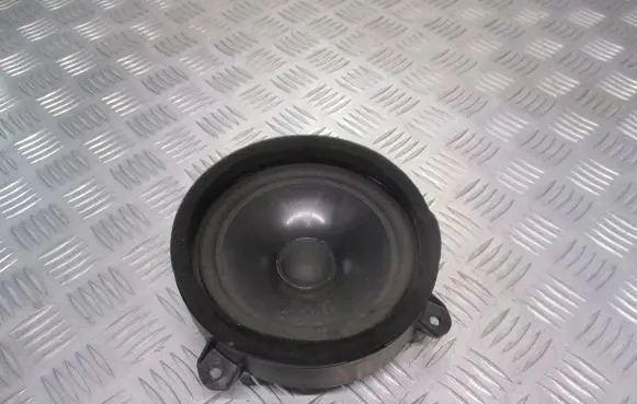 Subaru Legacy Front door speaker