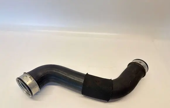 Mercedes-Benz E W211 Intercooler hose/pipe A2115284182