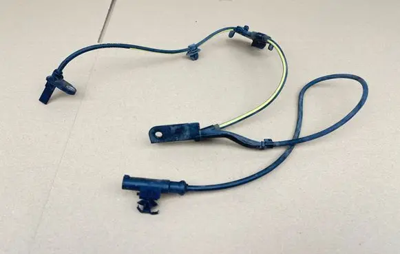 Toyota Auris E180 ABS brake wheel speed sensor 8954202061