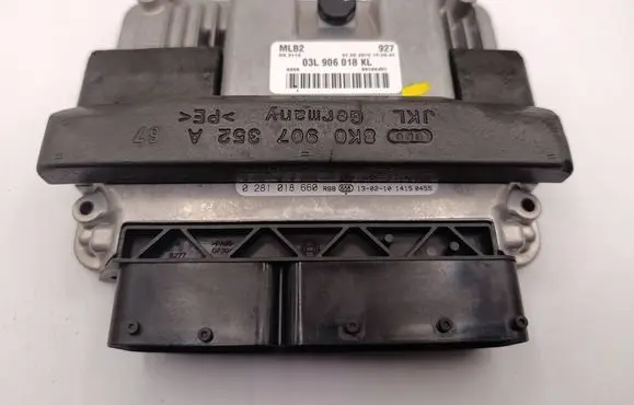Audi A5 8T 8F Engine control unit/module 03L906018KL 09106451