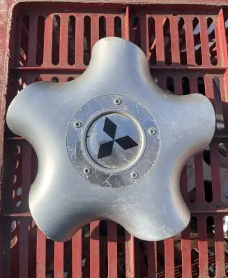 Mitsubishi Galant Non-original wheel cap FONDMETAL TECH1
