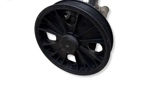 Volvo XC90 Power steering pump 8683966