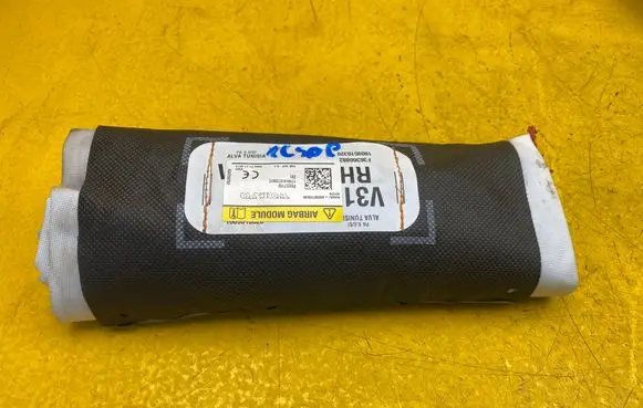 Volvo XC40 Seat airbag P32227153