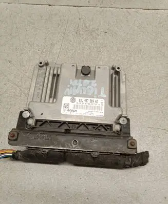 Volkswagen Tiguan Engine control unit/module 03L907309AE 0281017946