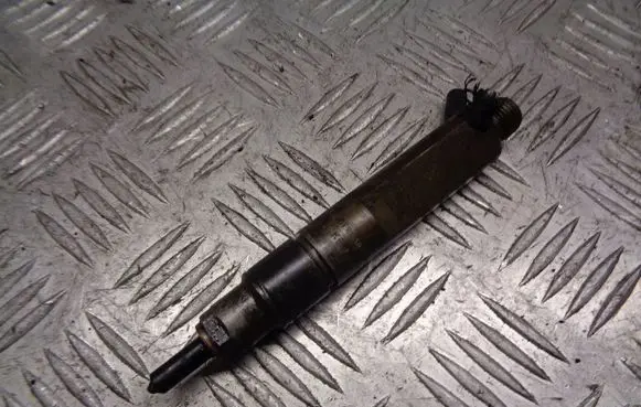 Skoda Octavia Mk1 (1U) Fuel injectors set 038130201G