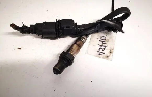 BMW X3 E83 Lambda probe sensor 779382501 7793825-01