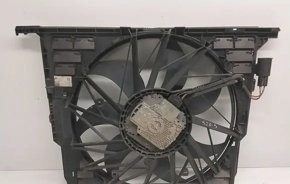 BMW 5 F10 F11 Radiator cooling fan shroud 8509740