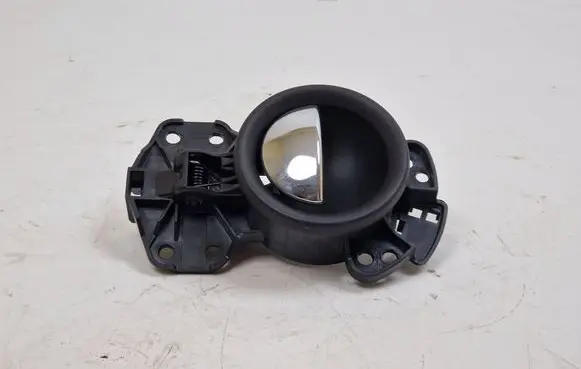 Mini Cooper Countryman R60 Front door interior handle 9800935