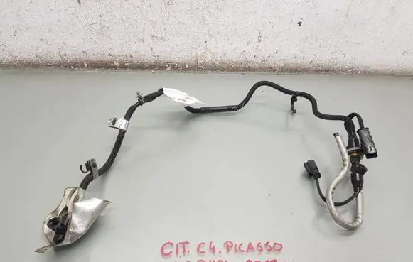 Fuel pressure sensor