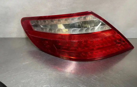 Mercedes-Benz SLK R172 Rear/tail lights