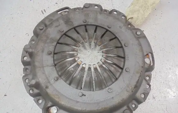 Volkswagen PASSAT B3 Clutch pressure plate 120013410