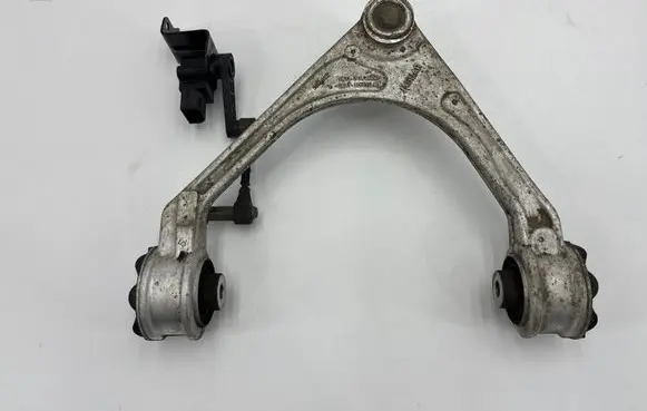 Front lower control arm/wishbone