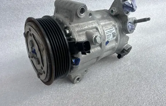 Ford Fiesta Air conditioning (A/C) compressor (pump) H1BH19D629DB 20221007 R134AR1234PF
