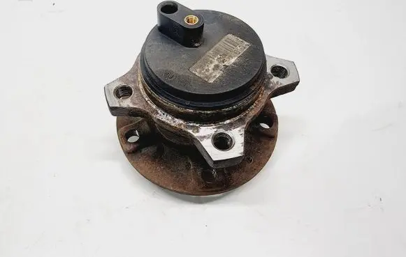 Peugeot 5008 II Rear wheel hub 9671326080 9820098380