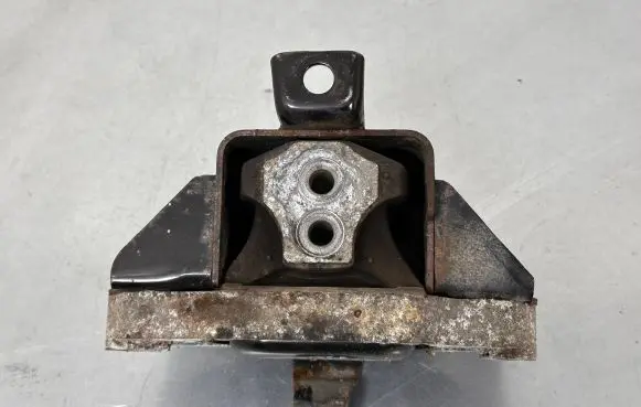 KIA Optima Engine mount bracket 21830C1070
