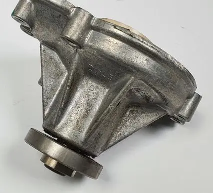 Jaguar XJ X308 Water pump 2W93-8501-BC