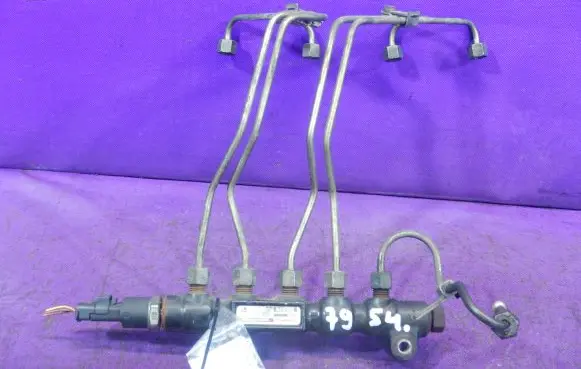 Citroen C3 Fuel main line pipe 9642095280