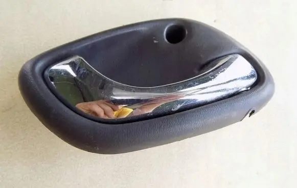 Suzuki Ignis Front door interior handle 