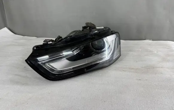 Audi A4 S4 B8 8K Headlight/headlamp 8K0941005C