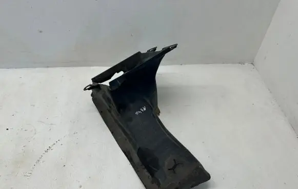 Audi A6 S6 C6 4F Intercooler air channel guide 4F0145333B