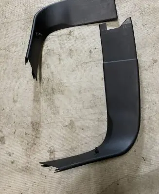 Volvo V40 Tailgate trim 31305468 31305467