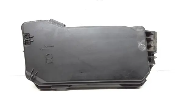 Mercedes-Benz C W204 Fuse box cover A2045400182