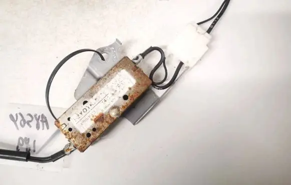 Toyota Avensis T250 Antenna control unit 