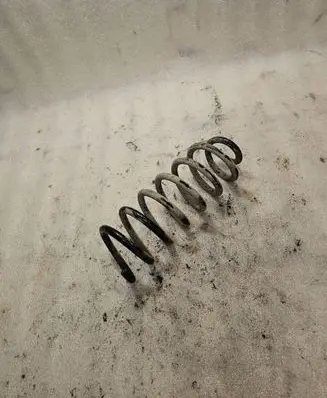 Audi A8 S8 D2 4D Rear coil spring
