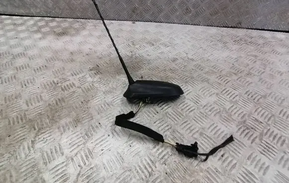 Opel Corsa E Aerial GPS antenna 13484450 7410300000000K 1116215000000263