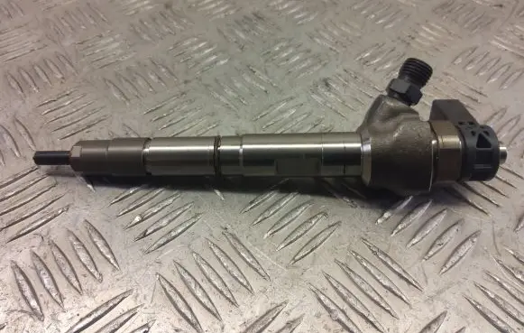 Audi A6 S6 C7 4G Fuel injector 04L130277AE