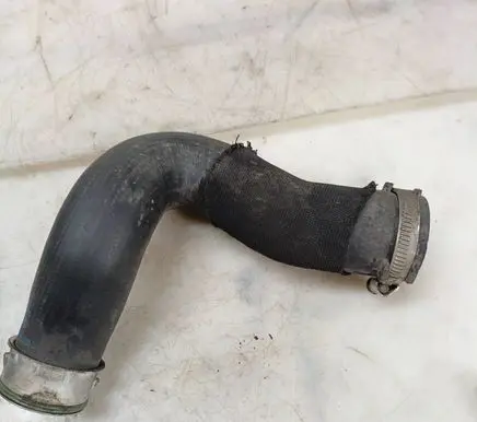 Volkswagen Touareg I Intercooler hose/pipe 7L6145738A