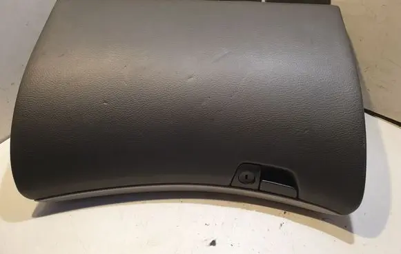 Volvo XC70 Glove box 8650374