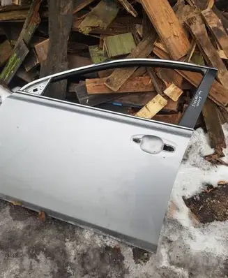 Subaru Legacy Front door