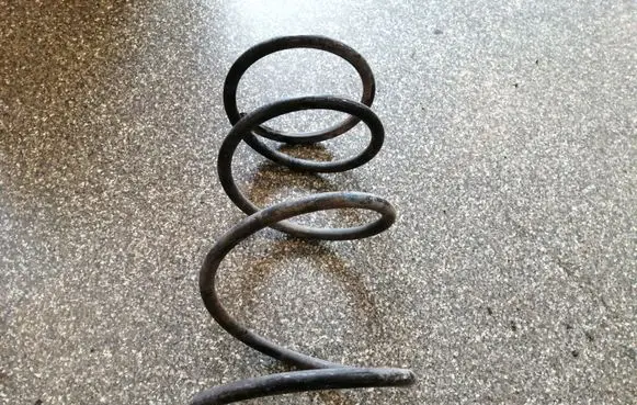 Toyota RAV 4 (XA20) Front coil spring